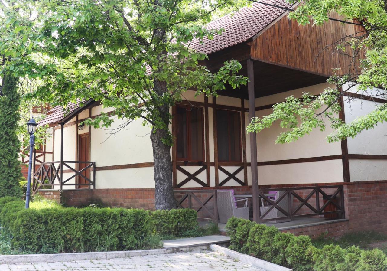 Splendor Resort And Restaurant تساجكادزور المظهر الخارجي الصورة